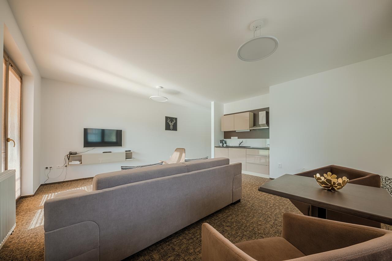 Village Resort Hanuliak Apartmany Бела Екстер'єр фото